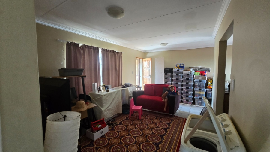 2 Bedroom Property for Sale in Pellissier Free State